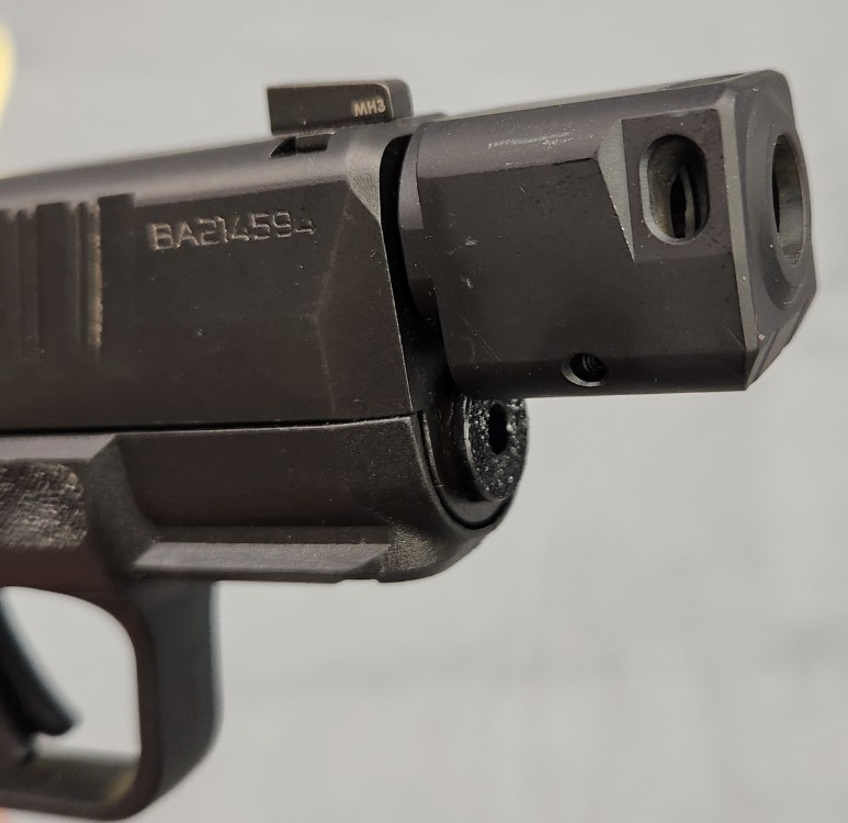 Springfield Hellcat RDP 9mm pistol w/ comp, SMSc red dot, original box-img-11