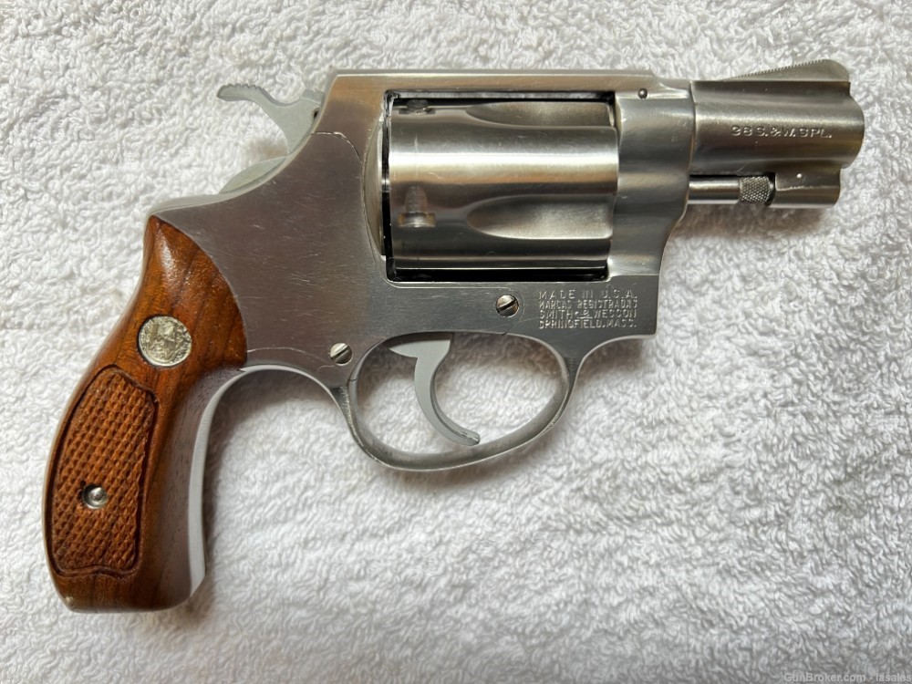 Nice Smith & Wesson S&W Model 60 No Dash .38 Special 1969 Vintage C&R Chief-img-0