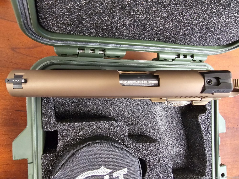 Colt M45A1-img-5