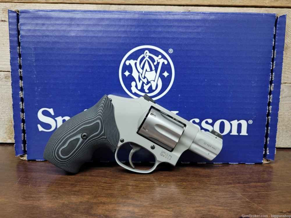New S&W 632UC 32 H&R Mag 6rnd Revolver-img-0