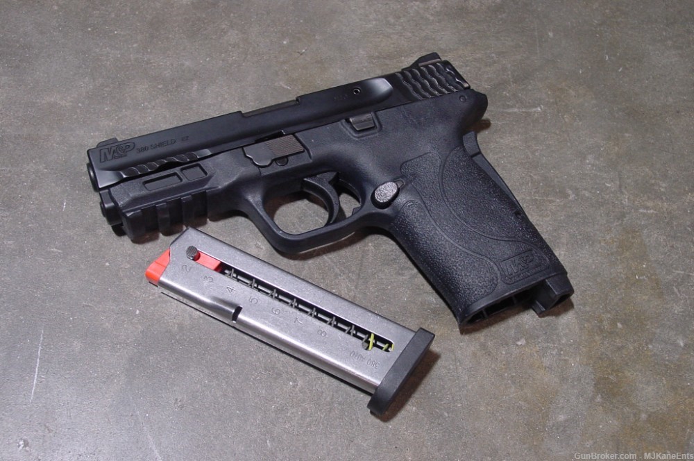 Smith & Wesson M&P 380 Shield EZ M2.0 .380ACP compact pistol!!-img-1