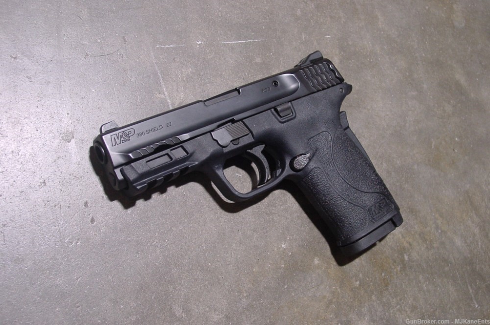 Smith & Wesson M&P 380 Shield EZ M2.0 .380ACP compact pistol!!-img-2