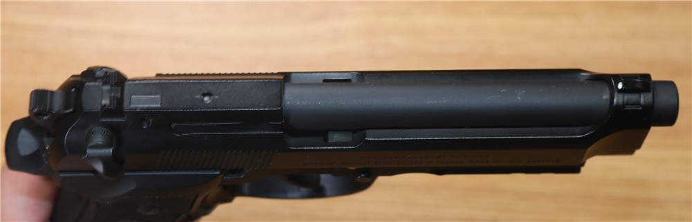 Beretta Model 92A1 9mm 5" Barrel Box 2 Mags 17 Rounds-img-3
