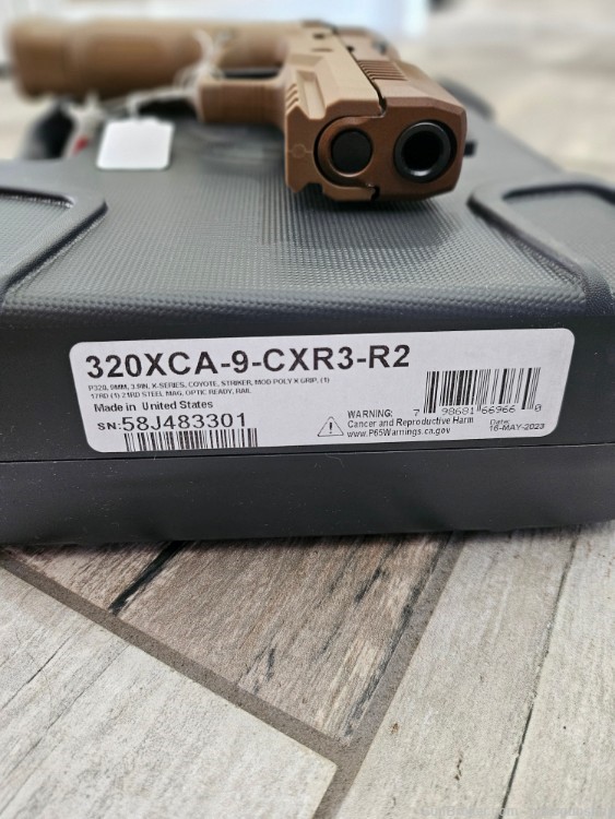 Sig P320 X-Carry 3.9" 9mm 1x17rd 2x21rd Pistol Coyote Tan Optic Ready -img-7