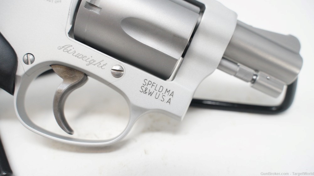 SMITH & WESSON 637 AIRWEIGHT REVOLVER .38 SPL+P MATTE SILVER (SW163050)-img-6