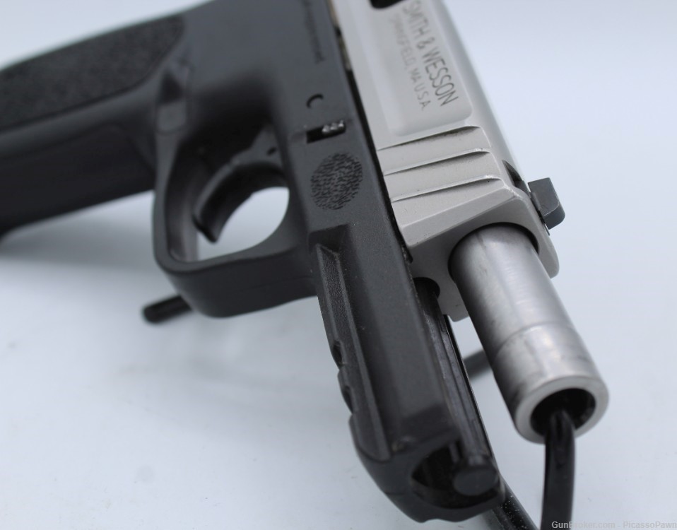 SMITH AND WESSON SD9 VE 9MM W/ ONE 16 RD MAGAZINE-img-4