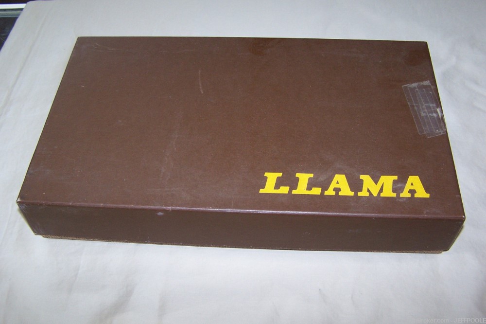 Llama IIIA (miniture 1911) 380acp 95% with box & literature-img-7