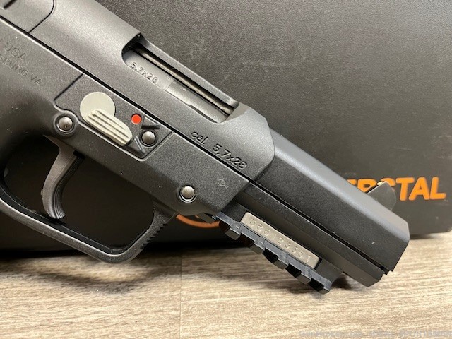 FN HERSTAL FIVESEVEN 5.7X28 IOM IN BOX 2-20 ROUND MAGS RARE-img-10