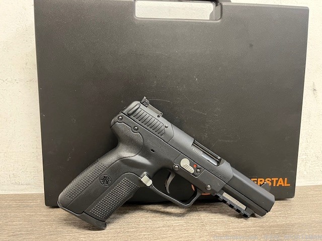FN HERSTAL FIVESEVEN 5.7X28 IOM IN BOX 2-20 ROUND MAGS RARE-img-7