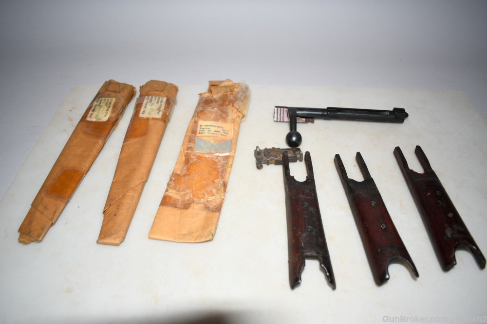 Small Lot Assorted British Enfield Rifle Parts & Accessories READ-img-0