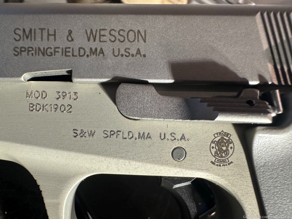 Smith & Wesson 3913 LS Lady Smith 9MM 3.5"-img-6