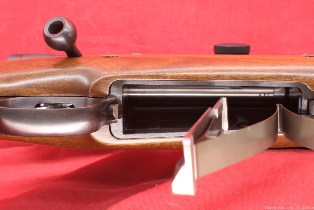 (35369)USED CZ 550 Magnum 375 H&H 25" barrel W/ Leupold 3.5-10X40 scope-img-24
