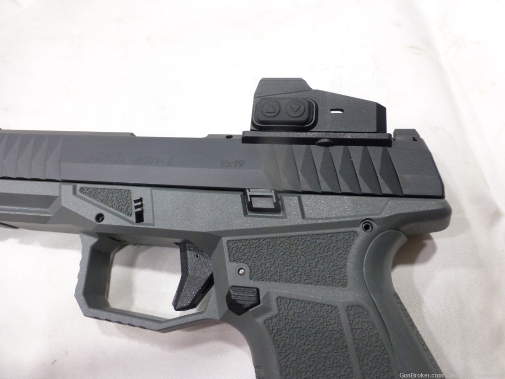 Arex Rex Delta 9mm Pistol 4.25" (2) 17 rd Swampfox Sight EXCELLENT -img-6