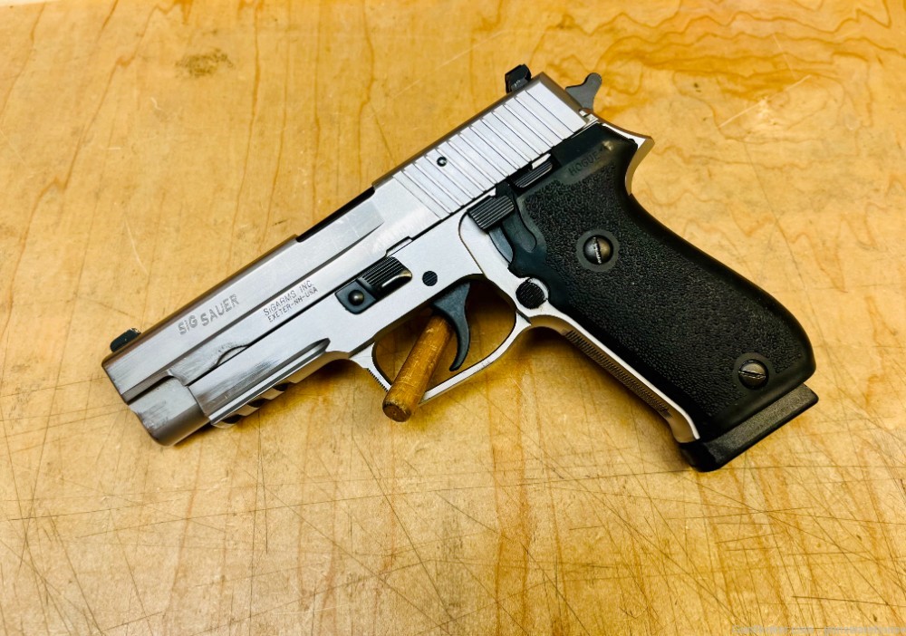 Sig Sauer P220ST .45ACP Factory Case 3 Mags Sig Arms P220 ST-img-2