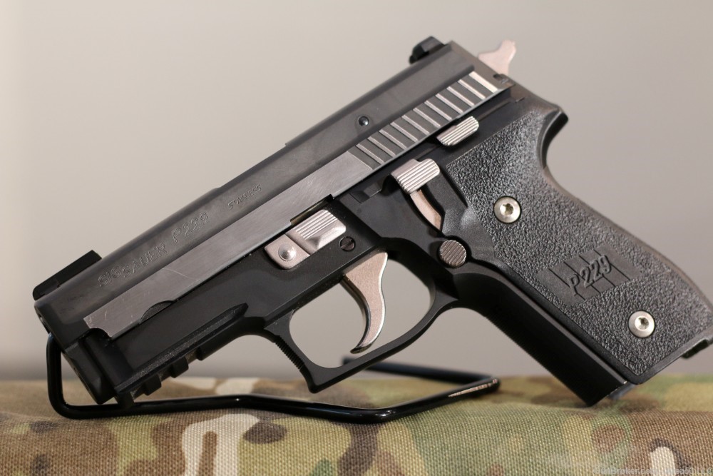 Sig Sauer P229 Equinox Compact chambered in 40S&W-img-3