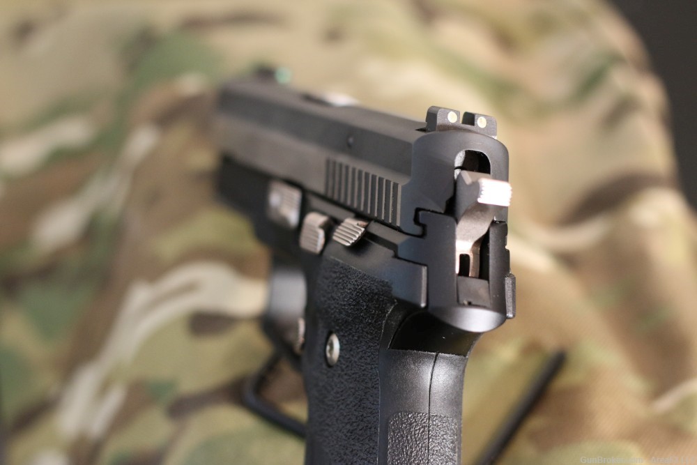 Sig Sauer P229 Equinox Compact chambered in 40S&W-img-5