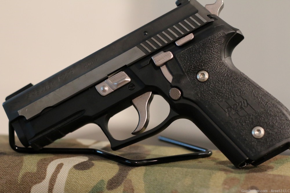 Sig Sauer P229 Equinox Compact chambered in 40S&W-img-4