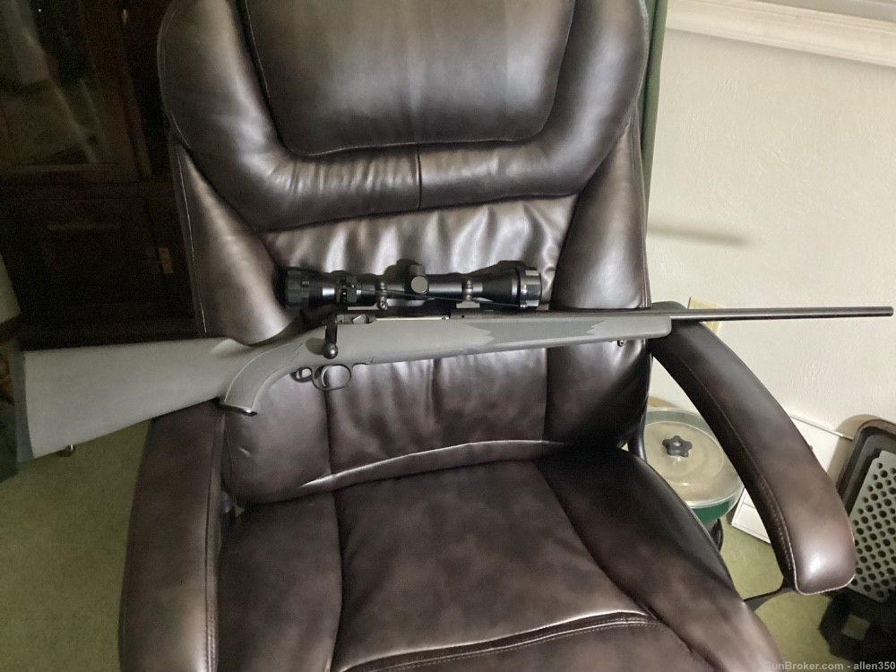 Stevens 200 7mm.mag syn. 24"bbl.with weaver 3x9x40 scope. Blind mag-img-0