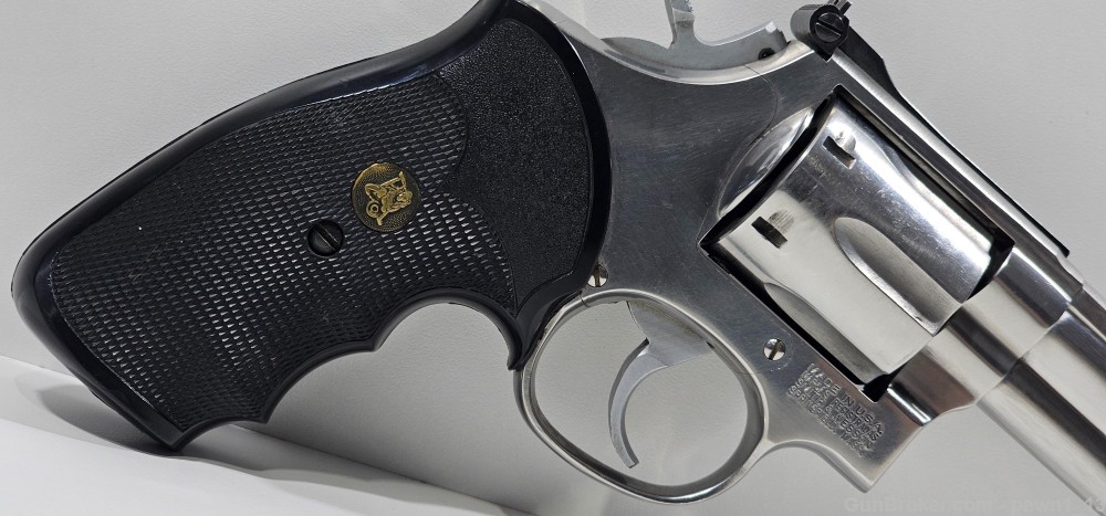 Smith and Wesson 686-1 6 shot revolver .357 mag..BIDDING-img-5