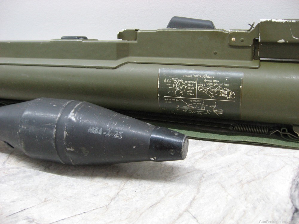 LAW M72 A2 LAUNCHER W/ 66mm ORIGINAL USGI HEAT ROCKET INERT M 72A2 11-1972 -img-2