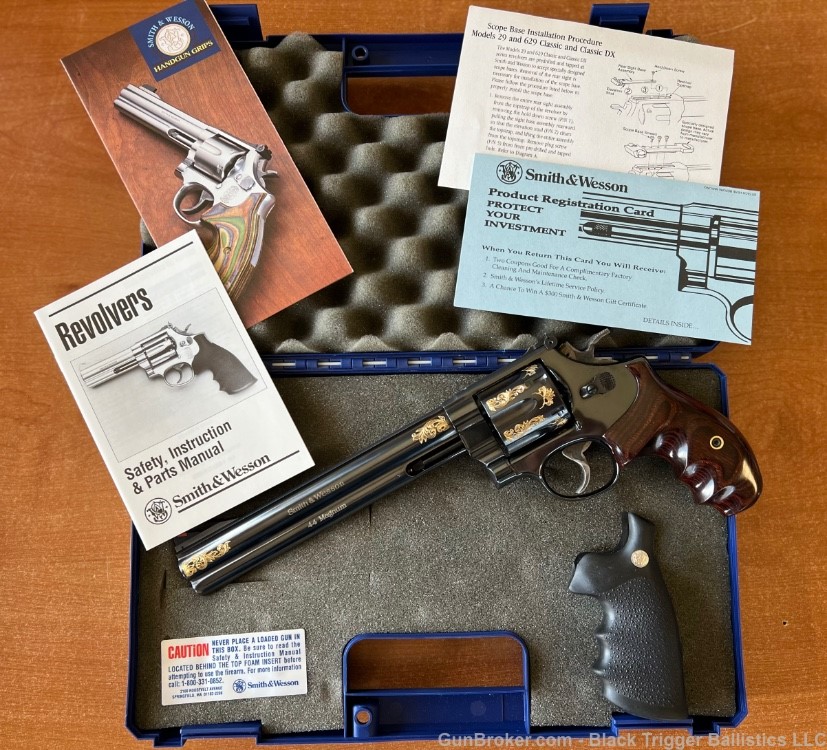 Smith and Wesson 29-6 Magna Classic engraved No Reserve!-img-0