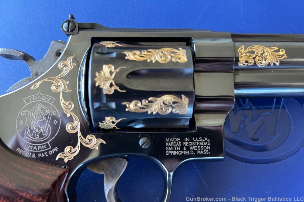 Smith and Wesson 29-6 Magna Classic engraved No Reserve!-img-8