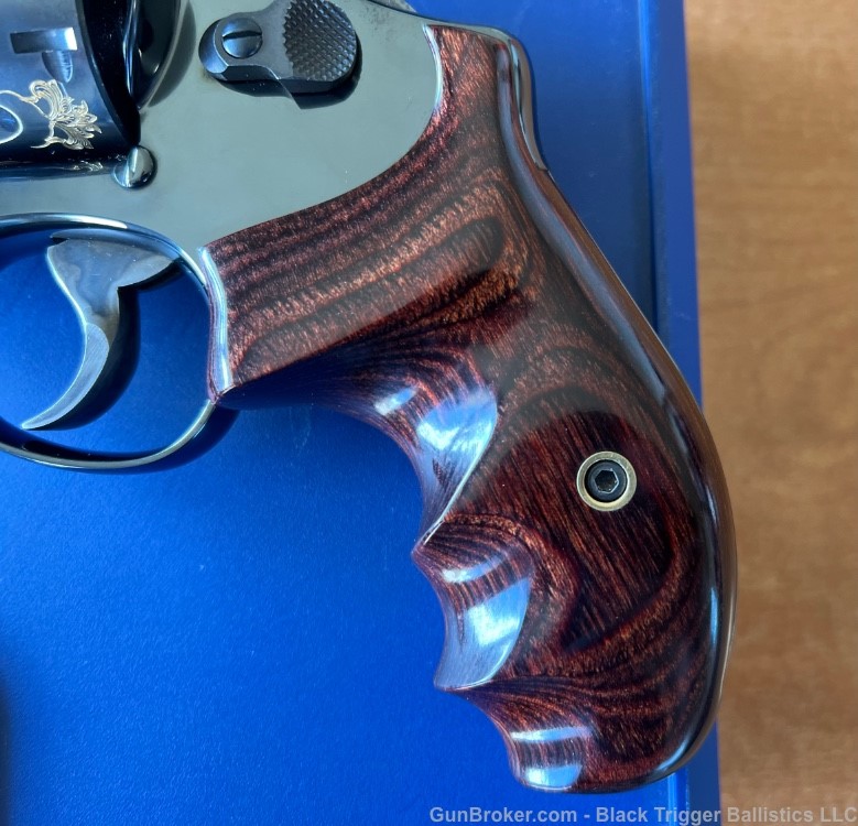 Smith and Wesson 29-6 Magna Classic engraved No Reserve!-img-14