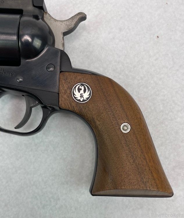 Ruger NM single six .22cal single action revolver new model -img-4