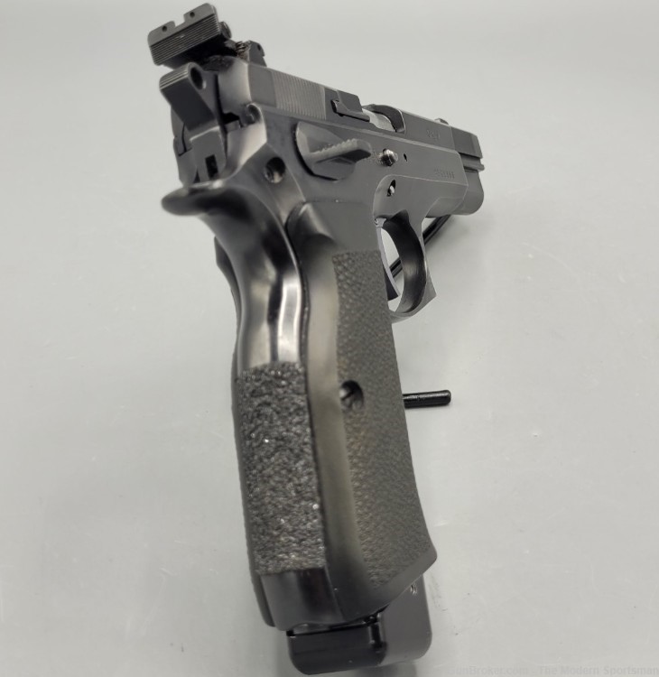 EAA Corp Tanfoglio Witness Full Size 9mm 4.5" Semi Auto Pistol Black 9x19  -img-4