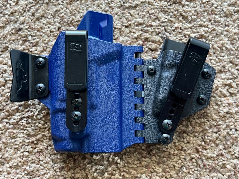 Shooter's Pack: Glock 19 Gen 5 / Holosun SCS, TLR-7, and Holsters!-img-7