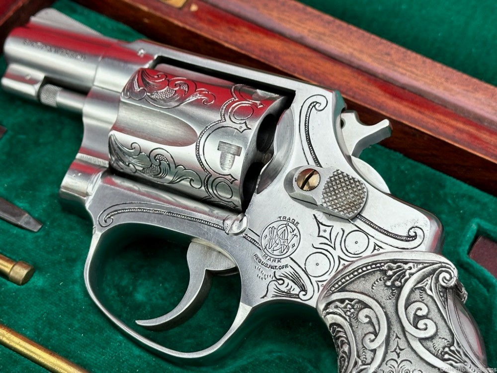 EXQUISITE 1970 Smith & Wesson 60 No Dash 2" *HAND ENGRAVED & TIFFANY GRIPS*-img-4