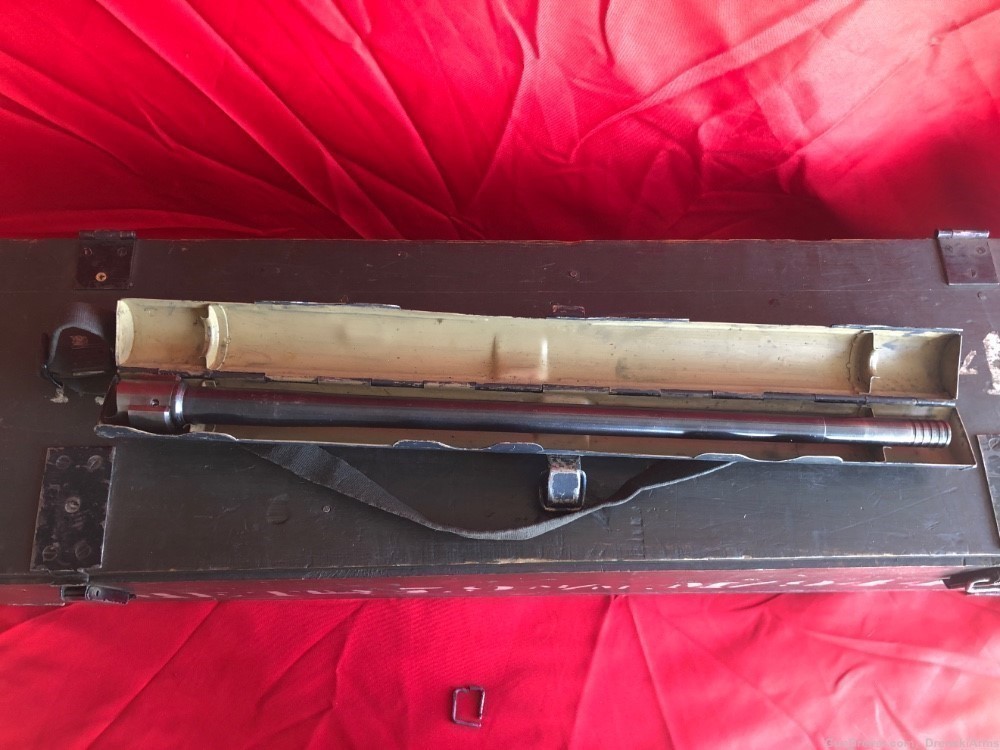 MG34 MG-34 Transit chest with one matched barrel and carrier-img-12