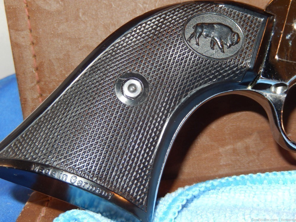Revolver 22Lr. Nickel - 4 inch-img-7