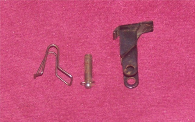 STEVENS 58 MAGAZINE LATCH, SPRING, PIN & RETAINER-img-1