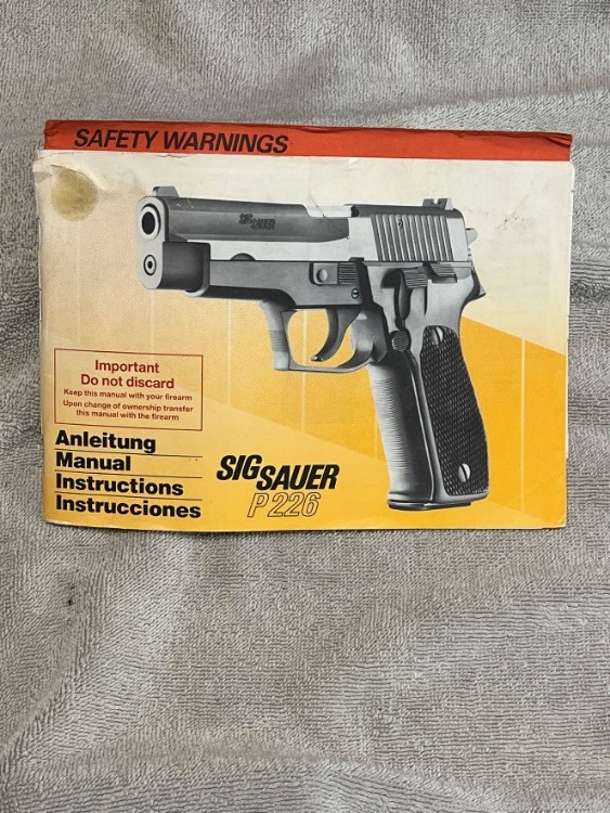 Sig Sauer P226 Factory Instruction Manual Early Printing-img-0