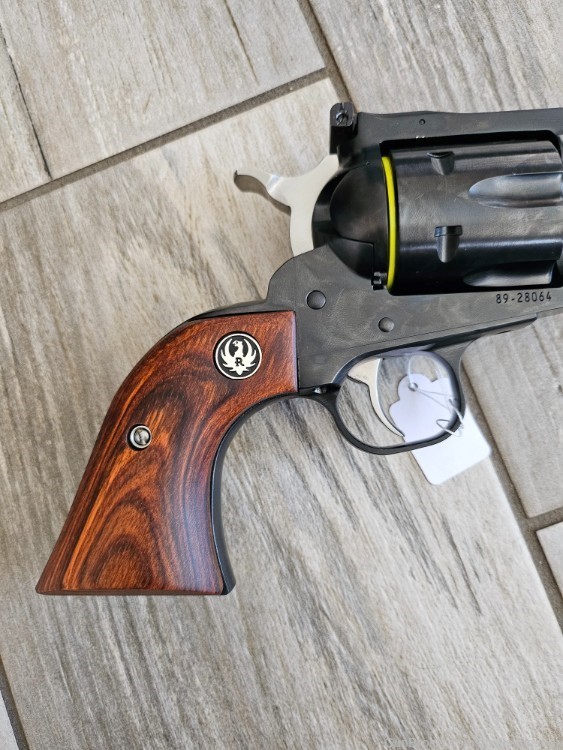 Ruger Super Blackhawk 44 Mag Revolver 6rd 5.5" Fluted Single Action 00810 -img-6
