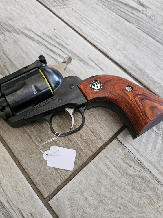 Ruger Super Blackhawk 44 Mag Revolver 6rd 5.5" Fluted Single Action 00810 -img-2