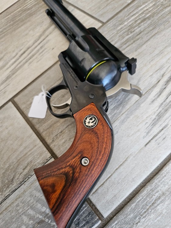 Ruger Super Blackhawk 44 Mag Revolver 6rd 5.5" Fluted Single Action 00810 -img-4