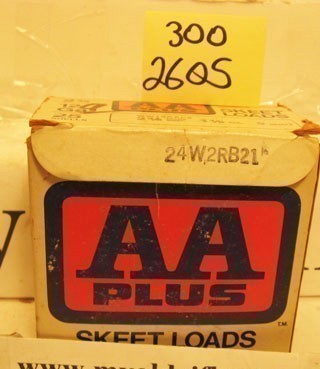 full box 12 gauge AA plastic skeet loads-img-0