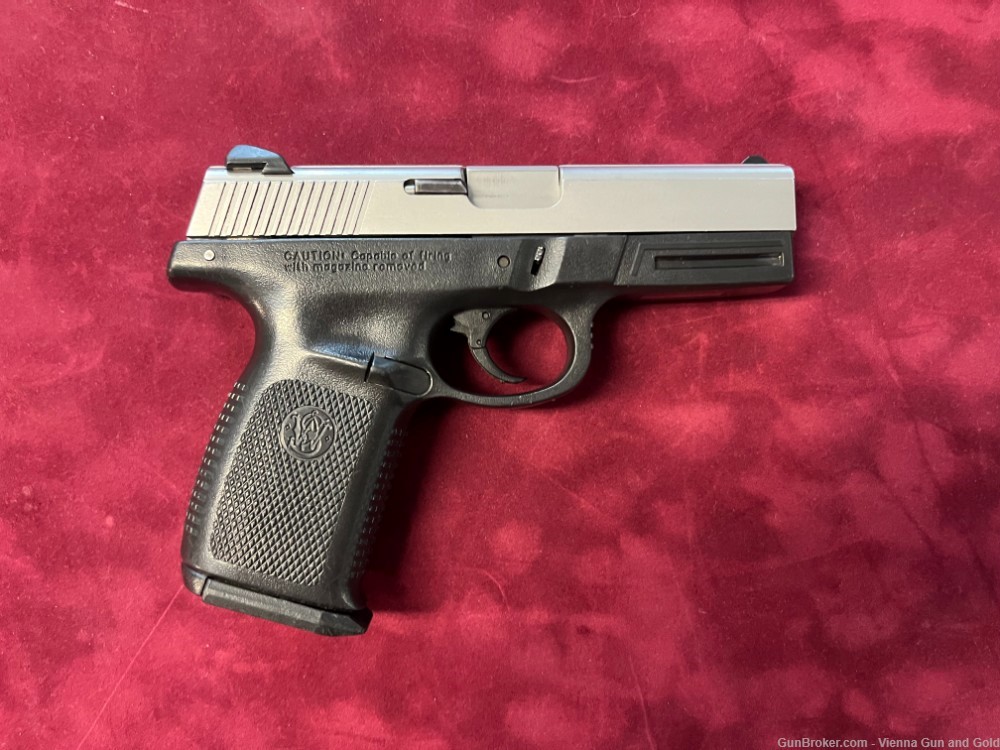 SMITH AND WESSON SW9VE 9MM POLICE/SECURITY TRADE-IN-img-1