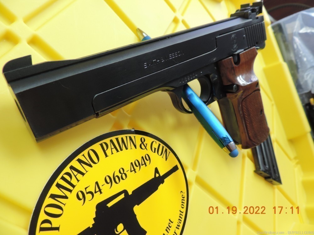 S&W 41 VERY RARE EXTENDABLE FRONT SIGHT 1970 2-MAGS VERY GOOD -img-2