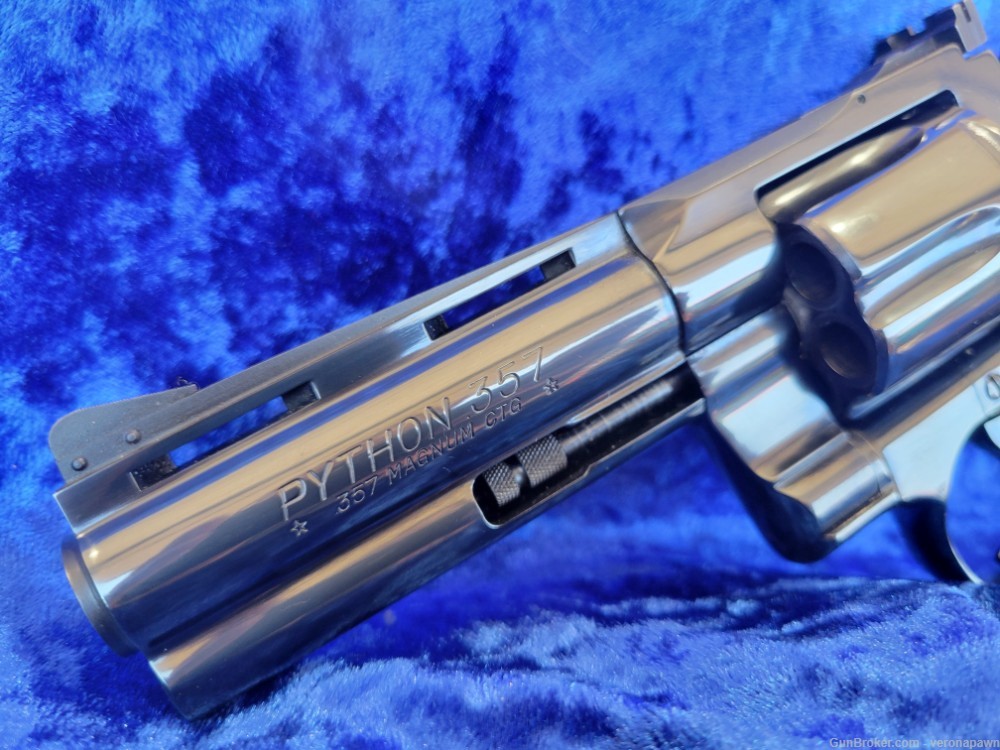 1975 Stunning Colt Python, comes with EVERYTHING-img-4