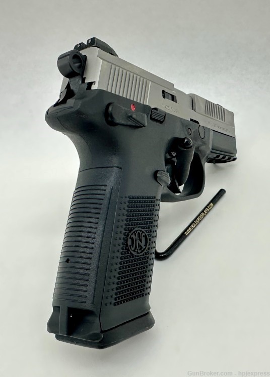 FN FNX-9 9mm Semi-Auto Pistol w/ 3 Mags-img-2