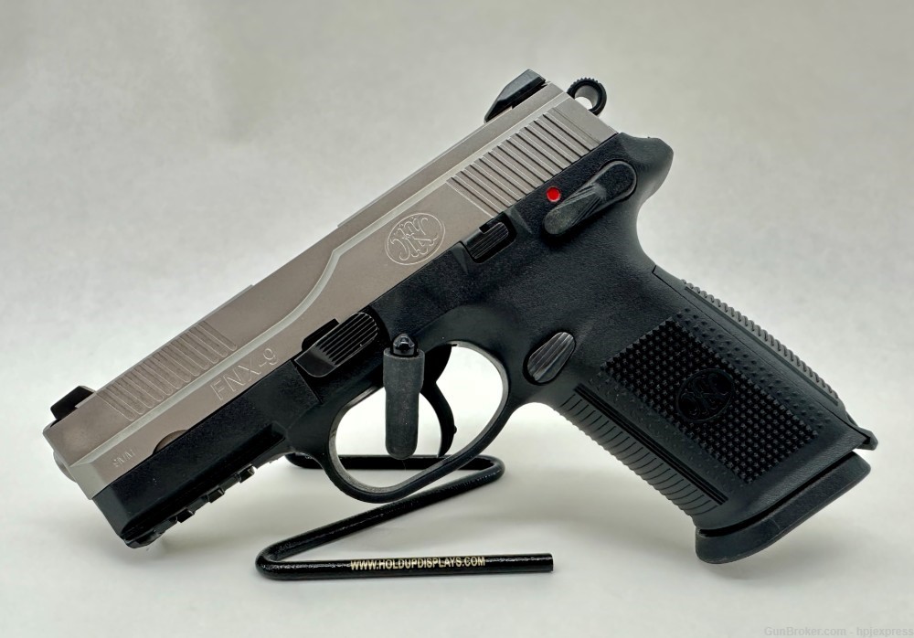 FN FNX-9 9mm Semi-Auto Pistol w/ 3 Mags-img-4