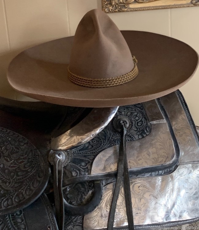 Old Texas Ranger Cowboy Hat. -img-0