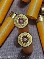 250-20ga. 2 3/4"  Primed Cheddite Hulls & 250 Winchester Wads - NEW -img-1