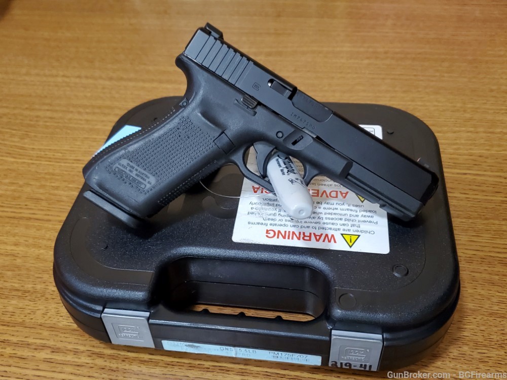 Indianapolis Metro Police Glock 17M 9mm w/box 3-mags  $.01 No Reserve-img-1