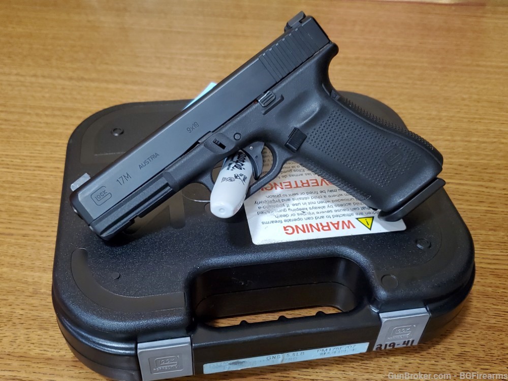 Indianapolis Metro Police Glock 17M 9mm w/box 3-mags  $.01 No Reserve-img-0