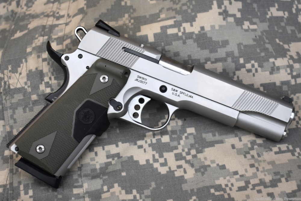 S&W SW1911 in 45ACP Cabela's Lasergrips model-img-1