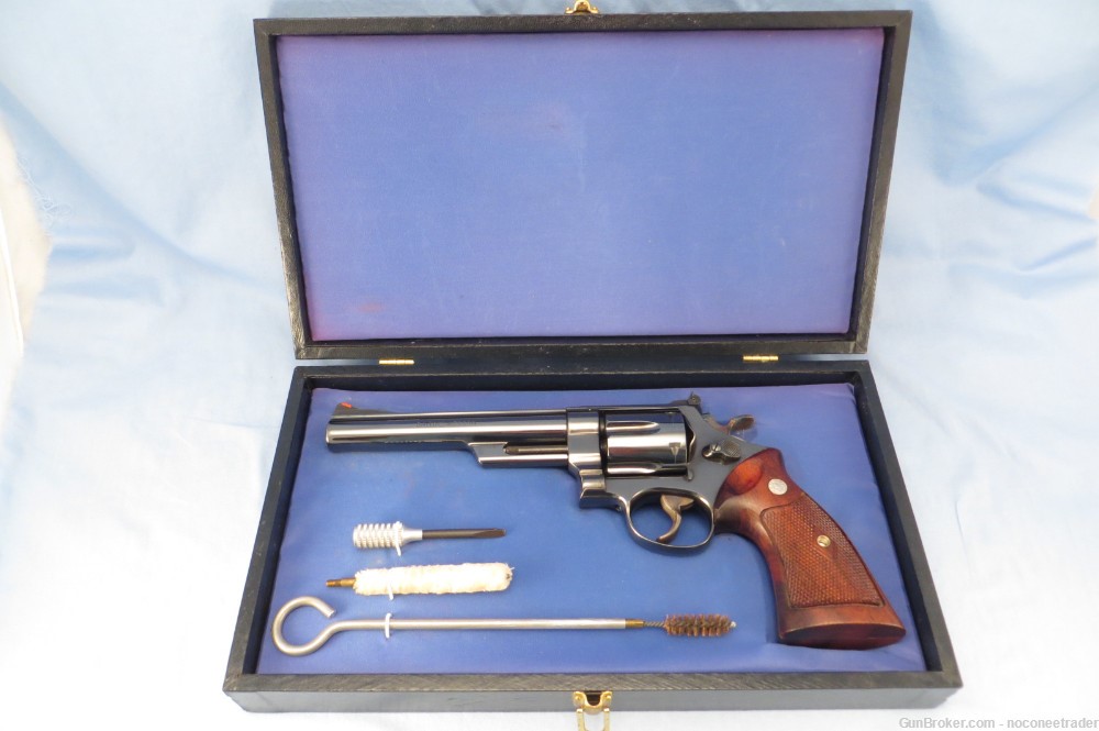 Smith & Wesson Pre Mod 29 Four Screw 44 Magnum w/ Coke Grips + Case + Tools-img-1